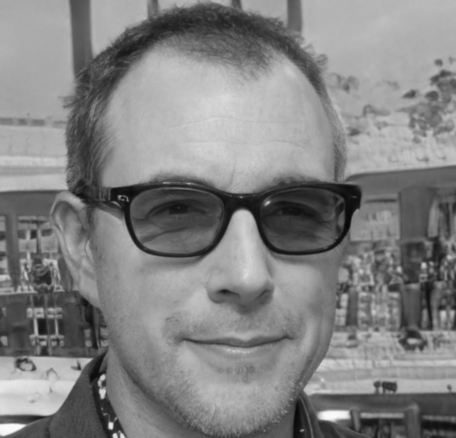 Portrait de Thomas Martin, expert en finances personnelles